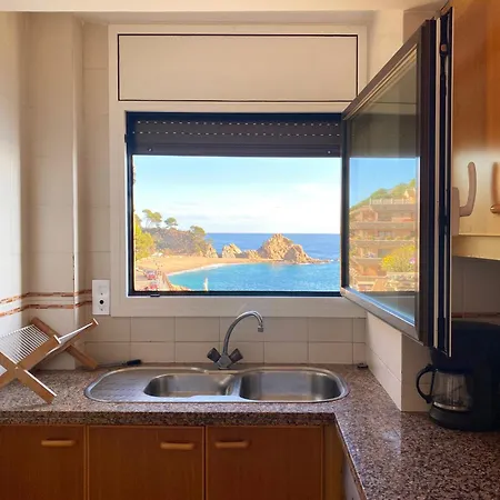 Apartman Magnificent At The Sea Front Of *