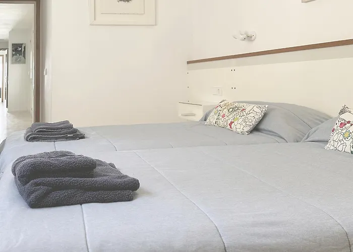 דירה Magnificent At The Sea Front Of *